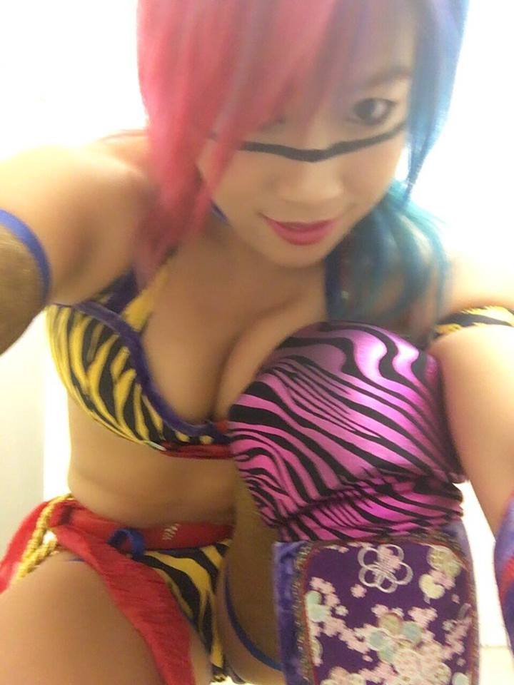 Asuka with her underrated tits