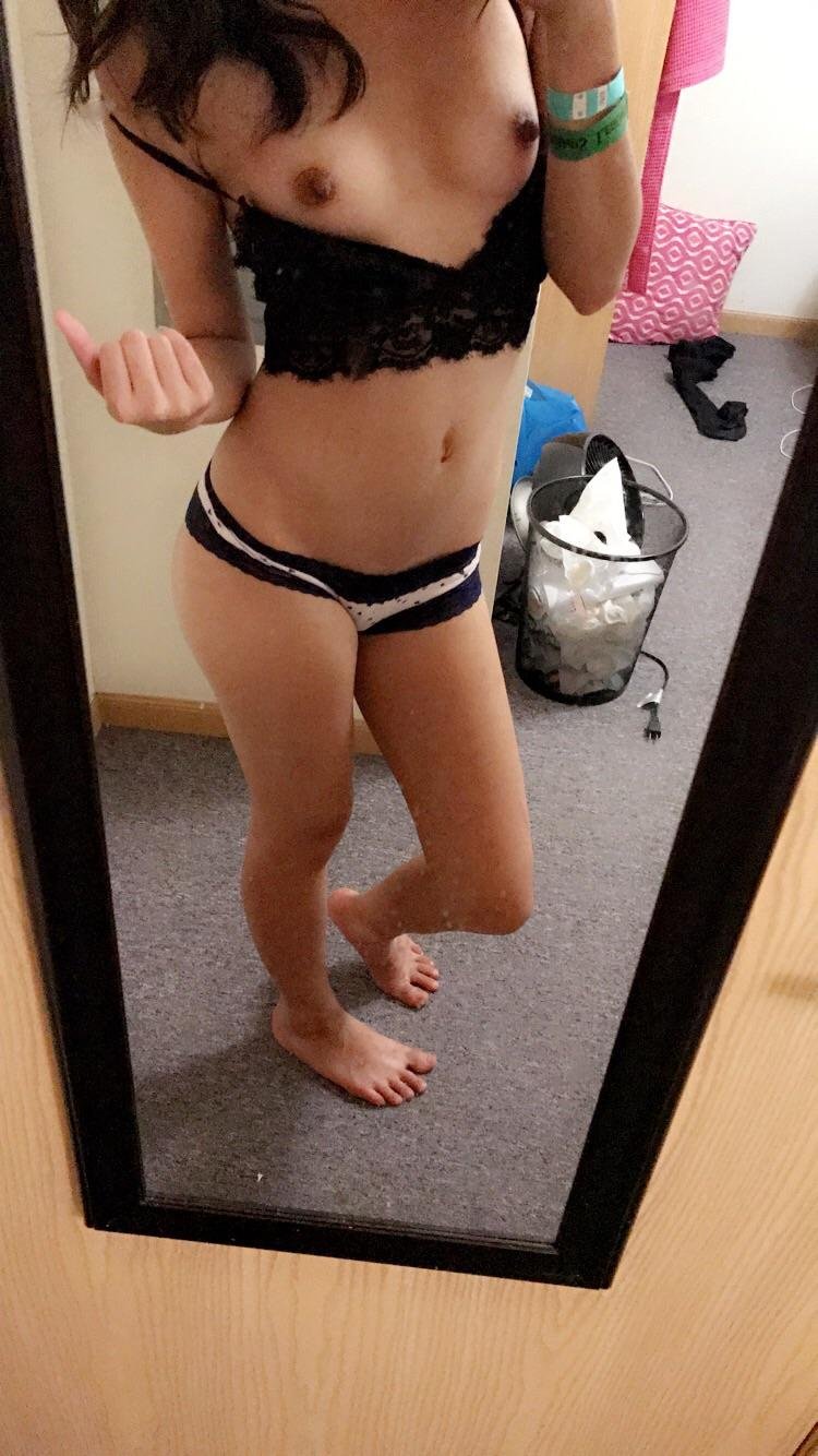I'm drunk and horny a[f] and will probably delete this in the morning before my boyfriend sees this 