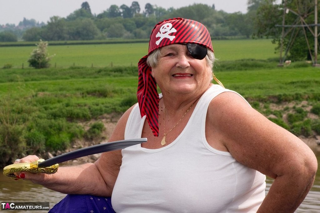 Pirate Granny