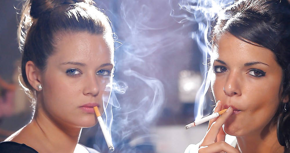 Glamour Smoking: Nina and Marta