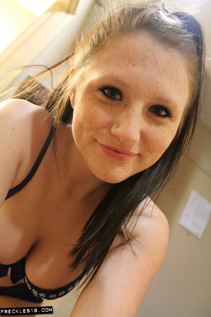 Freckled teen amateur selfies