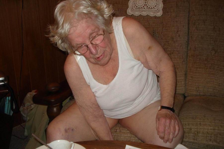 very old granny fingering herself