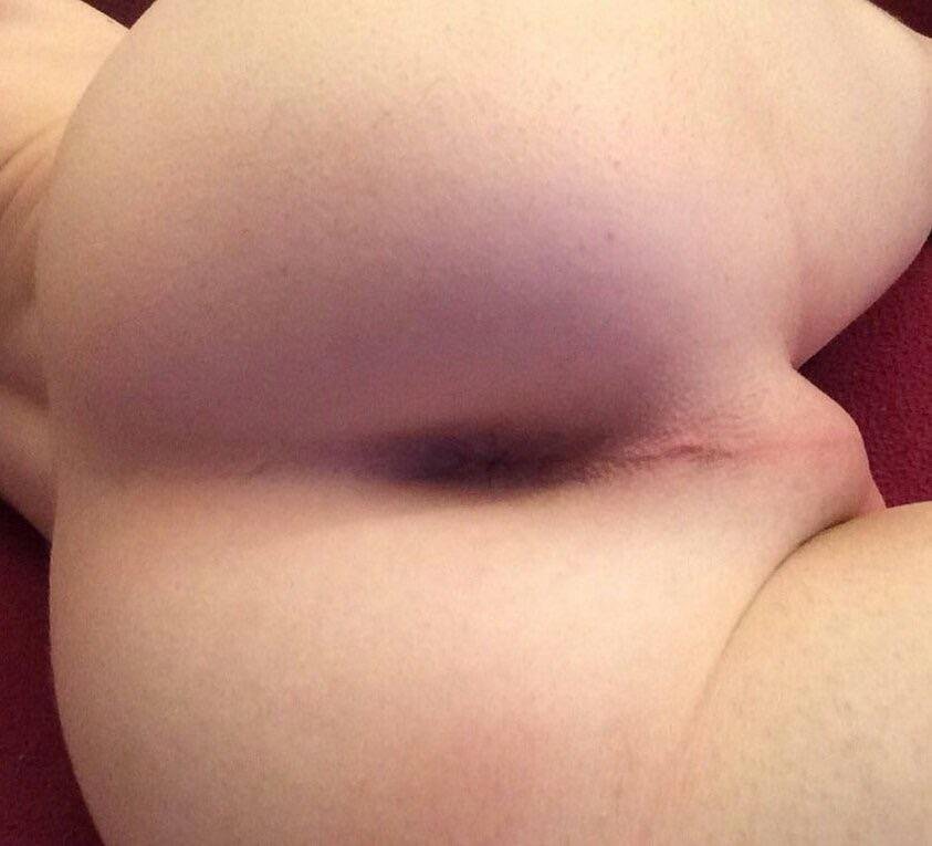 upvote if this made your mouth water, kik me if this made your dick hard 