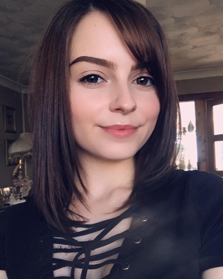 I decided to get it short! Feel good, especially as I’m having a good skin day too!