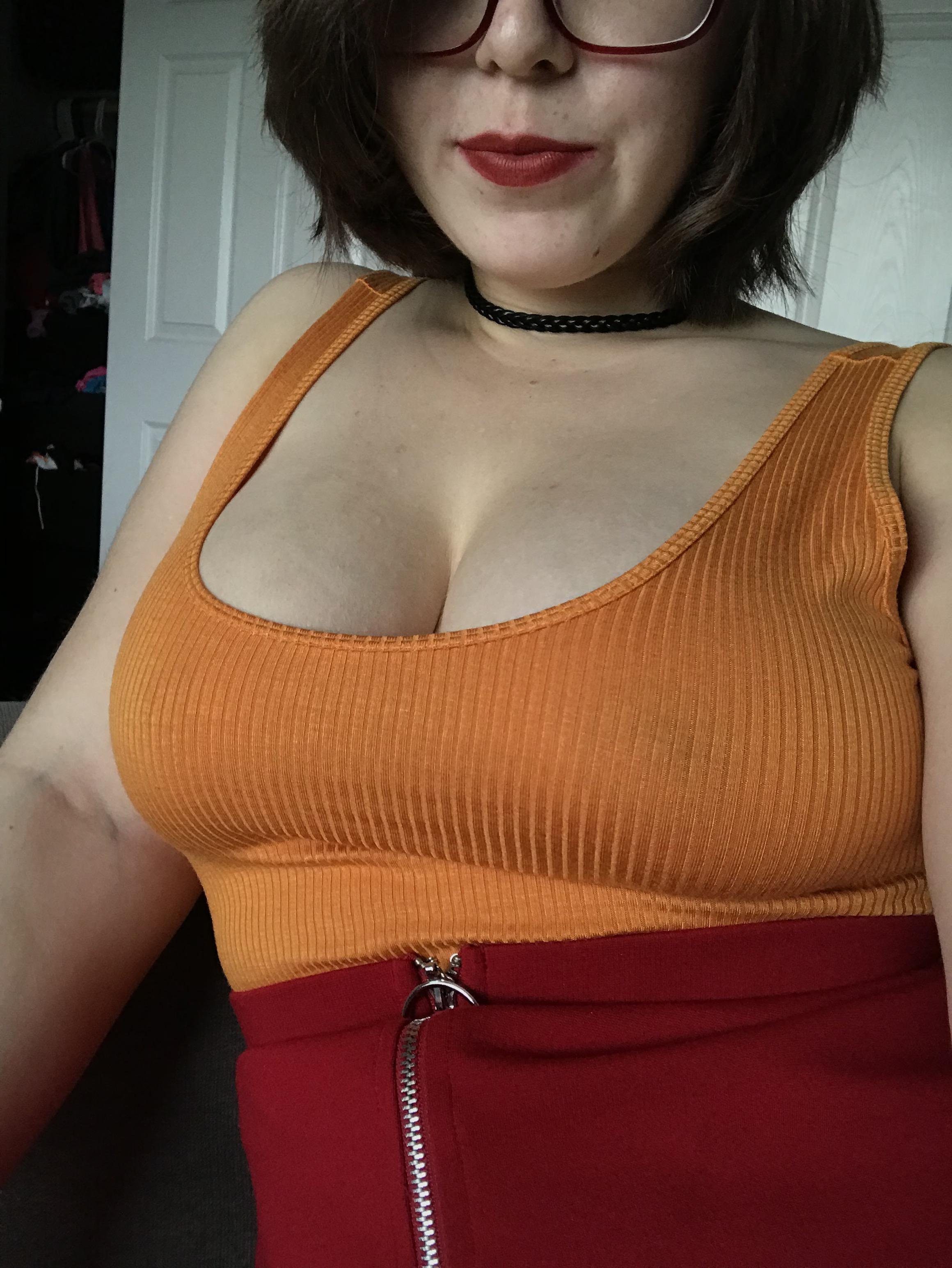 I doubt velma wears bras under her big sweaters, so in order to stay true to character...