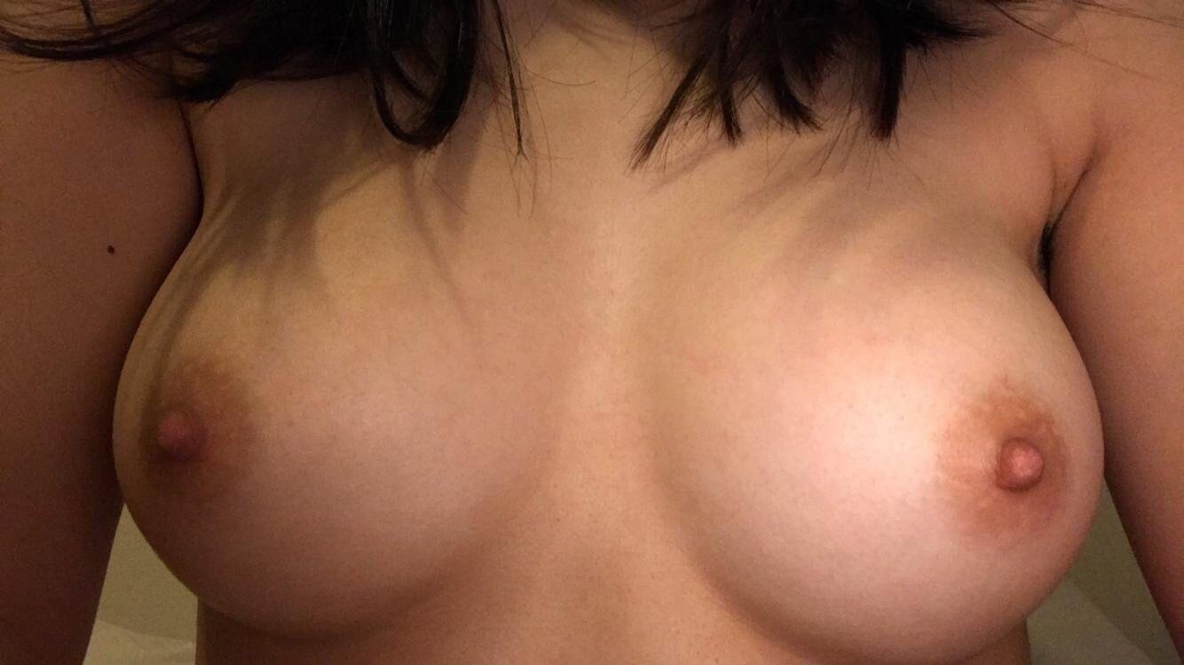 My turkish gf show her some love and she’ll create a nsfw account!!