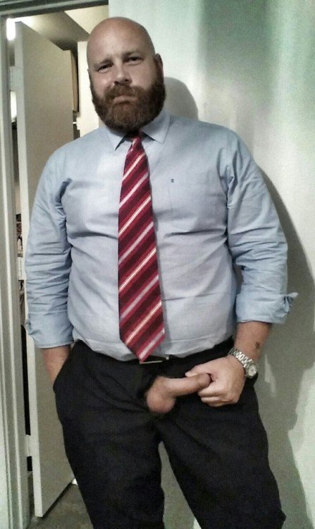 tie on, cock out