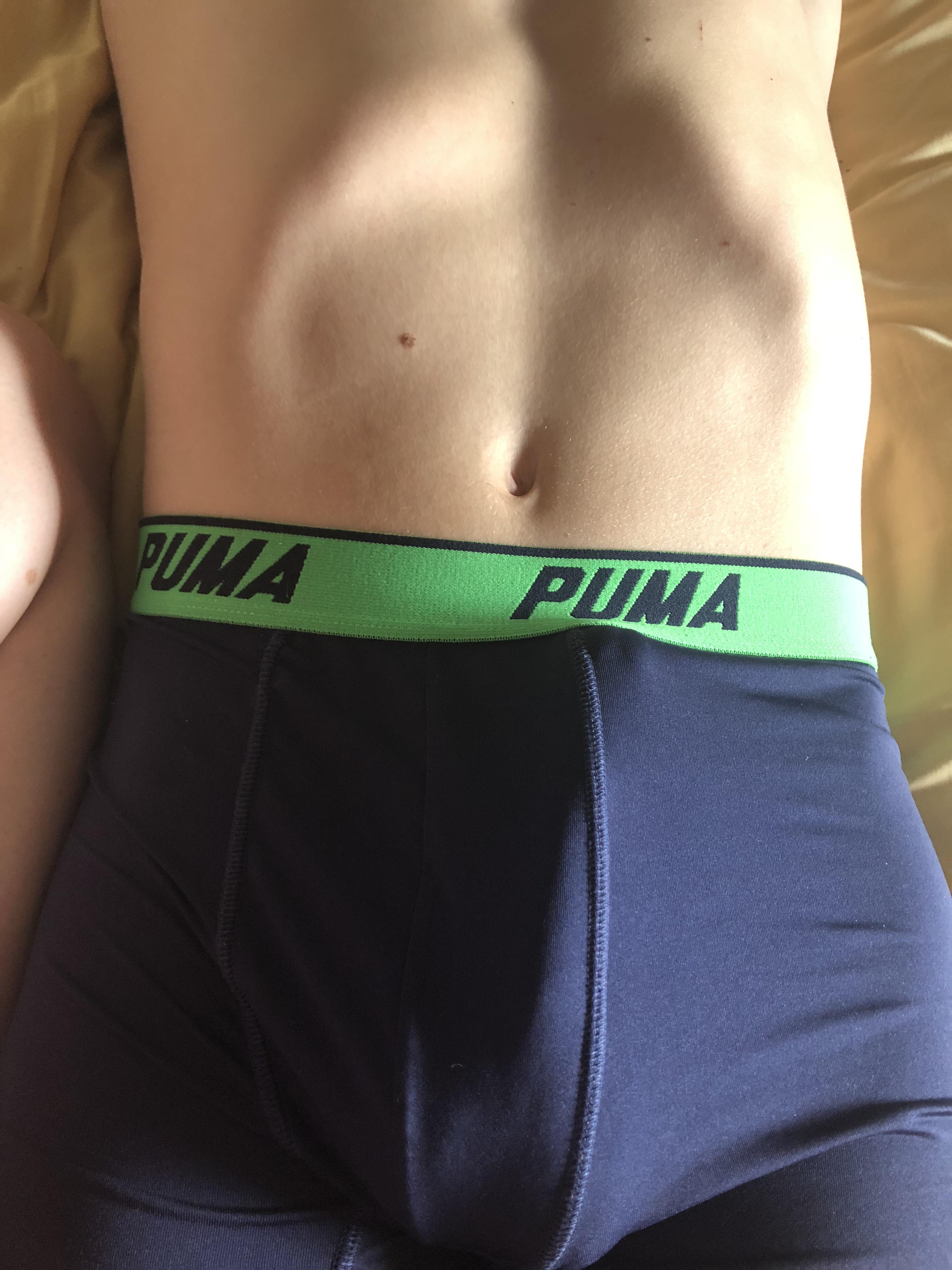 Fuck buddy (20M) let me post his morning wood 