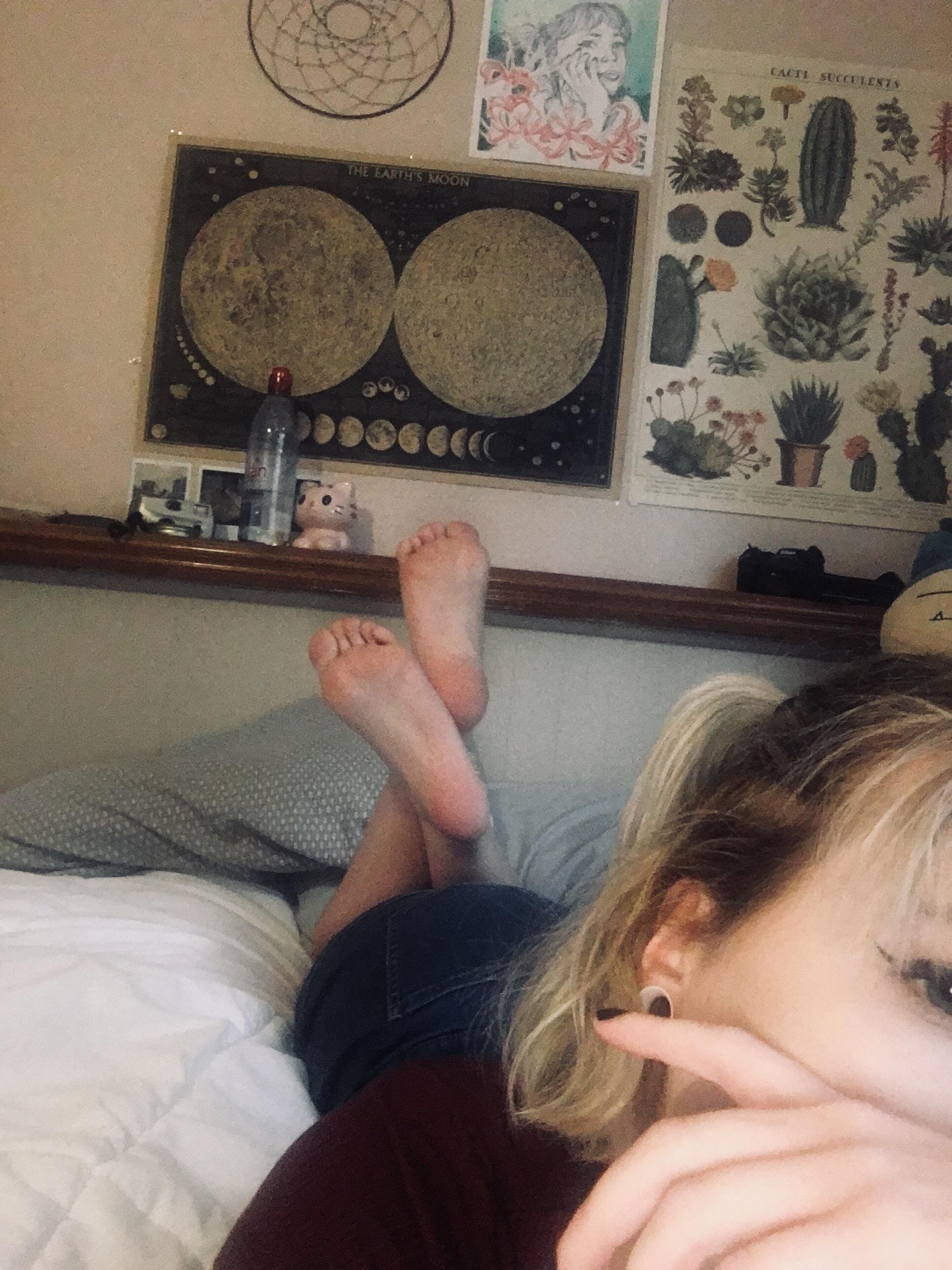 I’ve never known if I have nice feet, what do you think of them?
