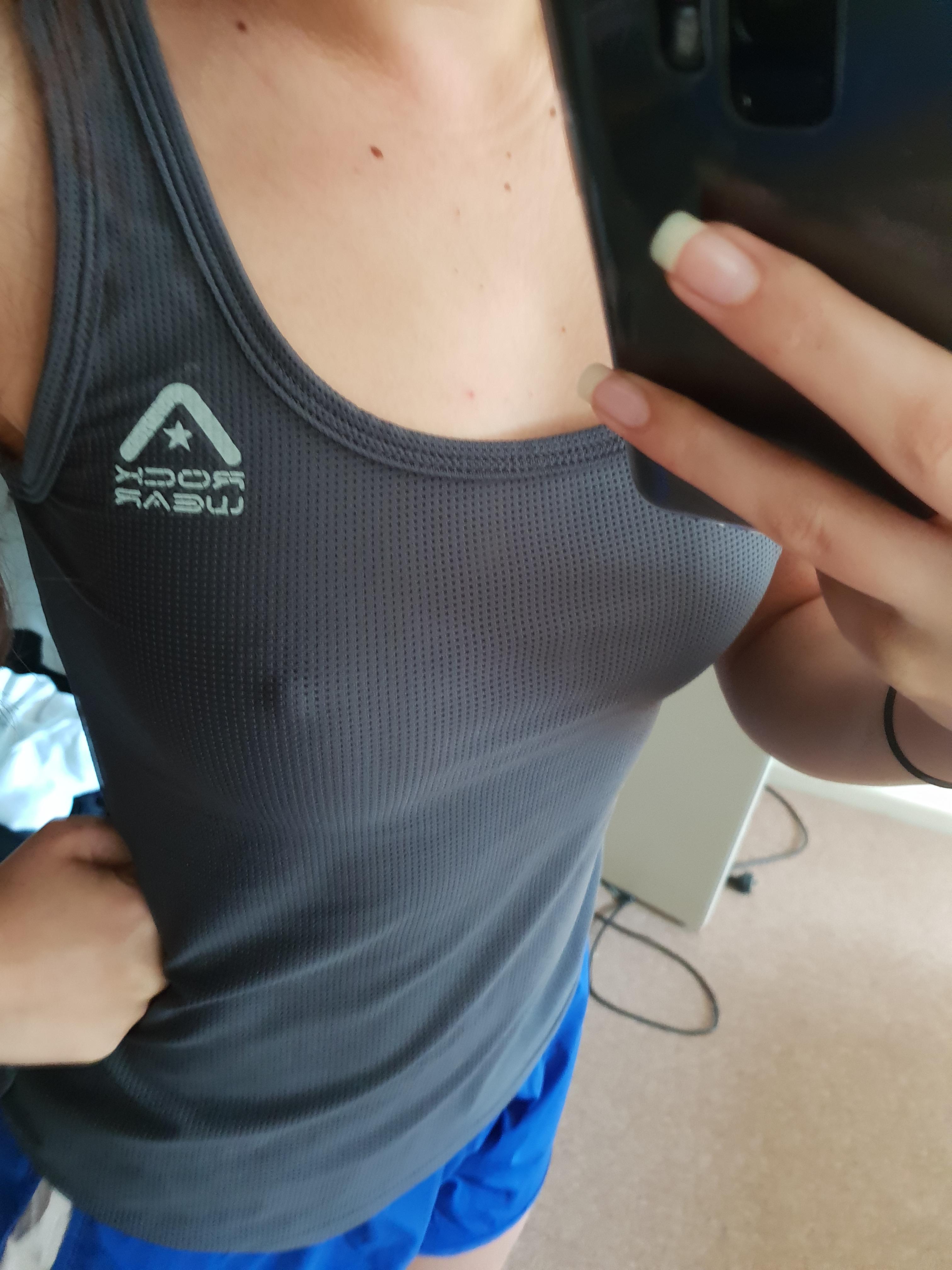 Upvote i[f] I should workout in public like this