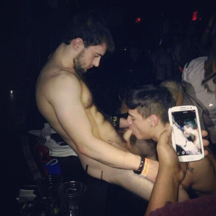 Don't care who's watching (/r/PublicBoys)