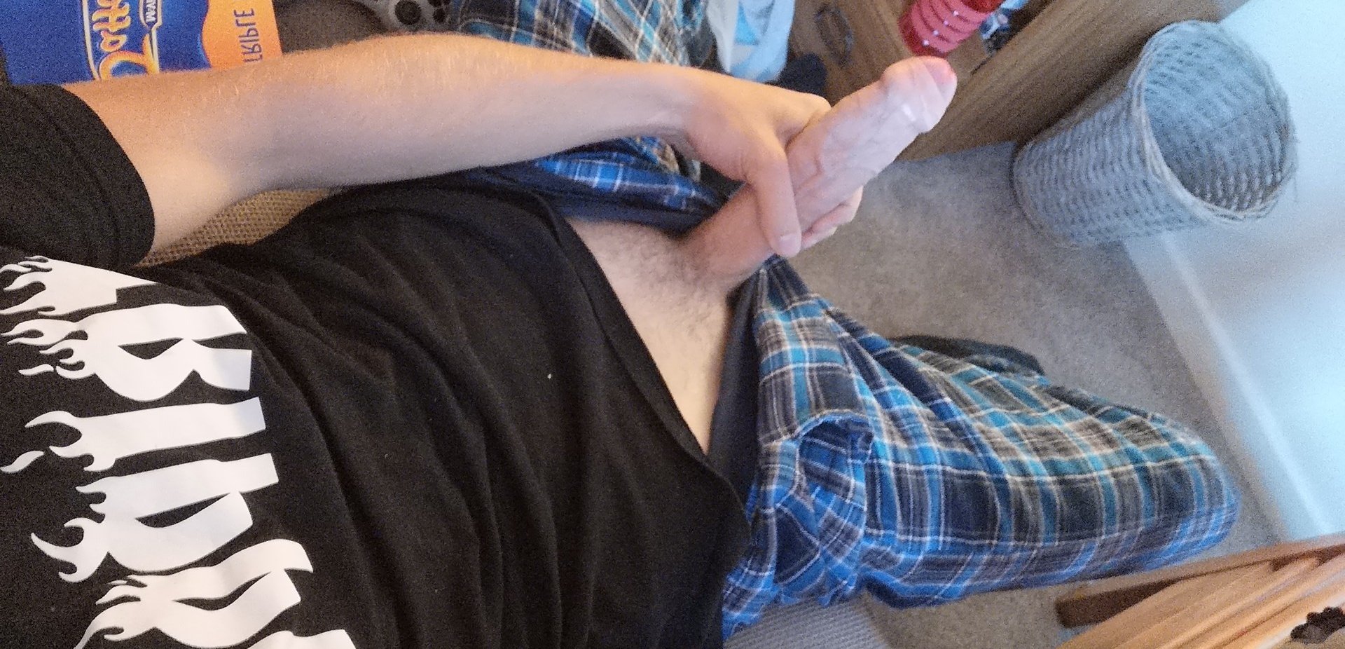 21 M4F England, We're watching Netflix, you look down and see this...