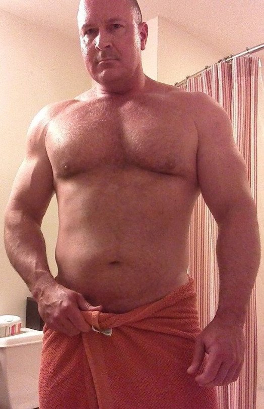 Daddy fresh out of the shower 