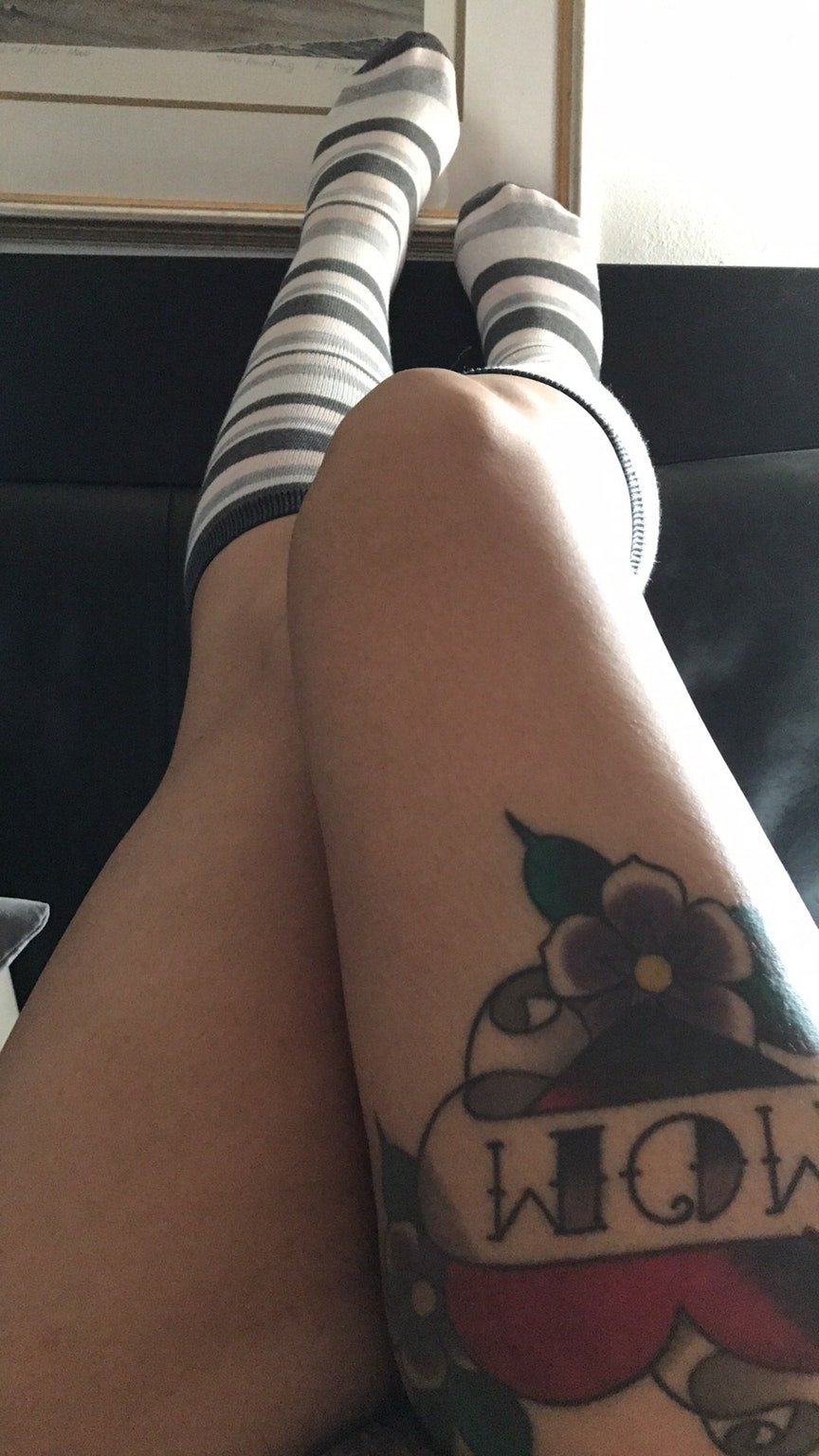 [F]irst-time posting here ~ I love striped socks &lt;3