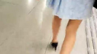 Another upskirt that i took today. This one is not that clear. But here goes~ #sggirls #officelady