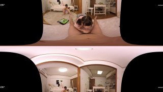 【VR】VR長尺 パンチラ三姉妹とお留守番 2