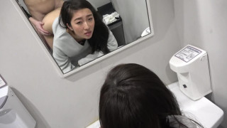 【個人撮影】エリカ20歳 モデル級美女とトイレでお風呂で生ハメSEX！ FC2-PPV 868635 - 1