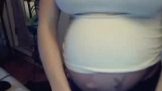 hot pregnant bitch on cam