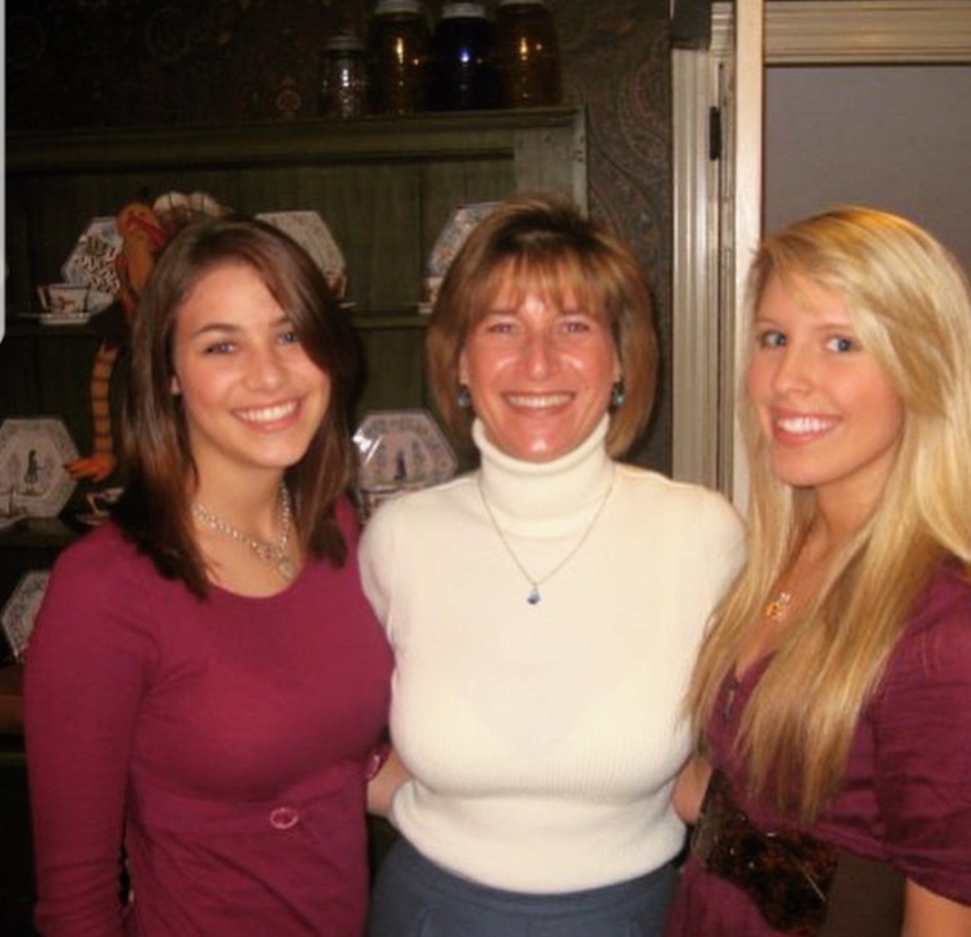 Mom or daughters