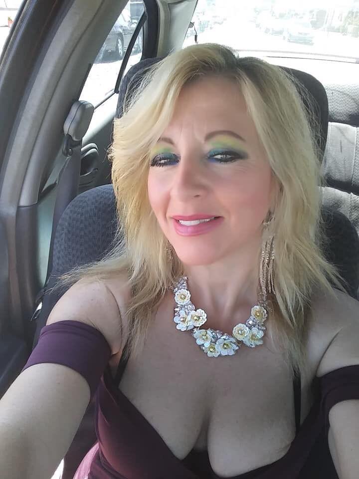 Hot Mom in her mid-40s