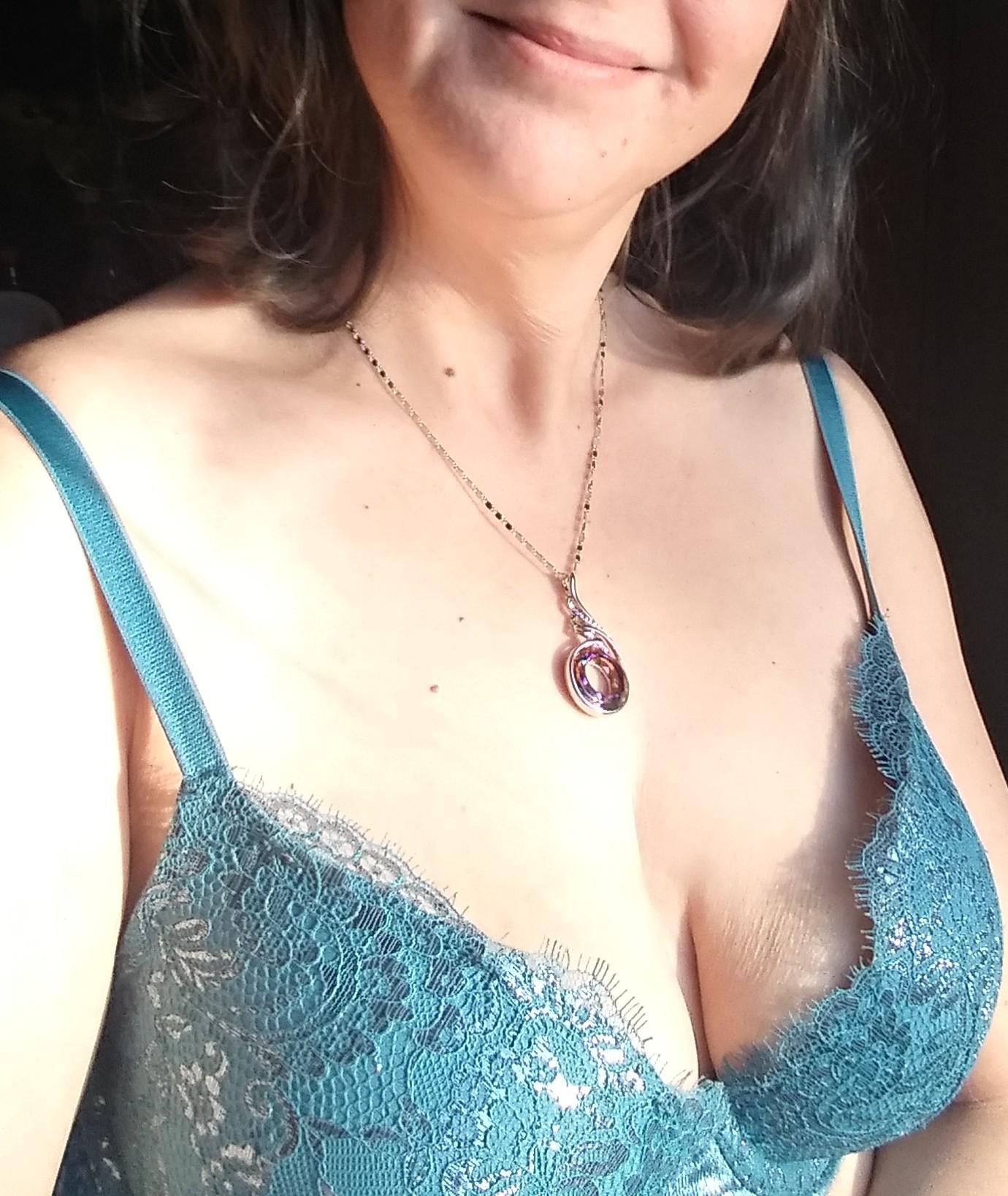 I wanted to show off my new pushup bra (f)or you. 38 year old mom NSFW