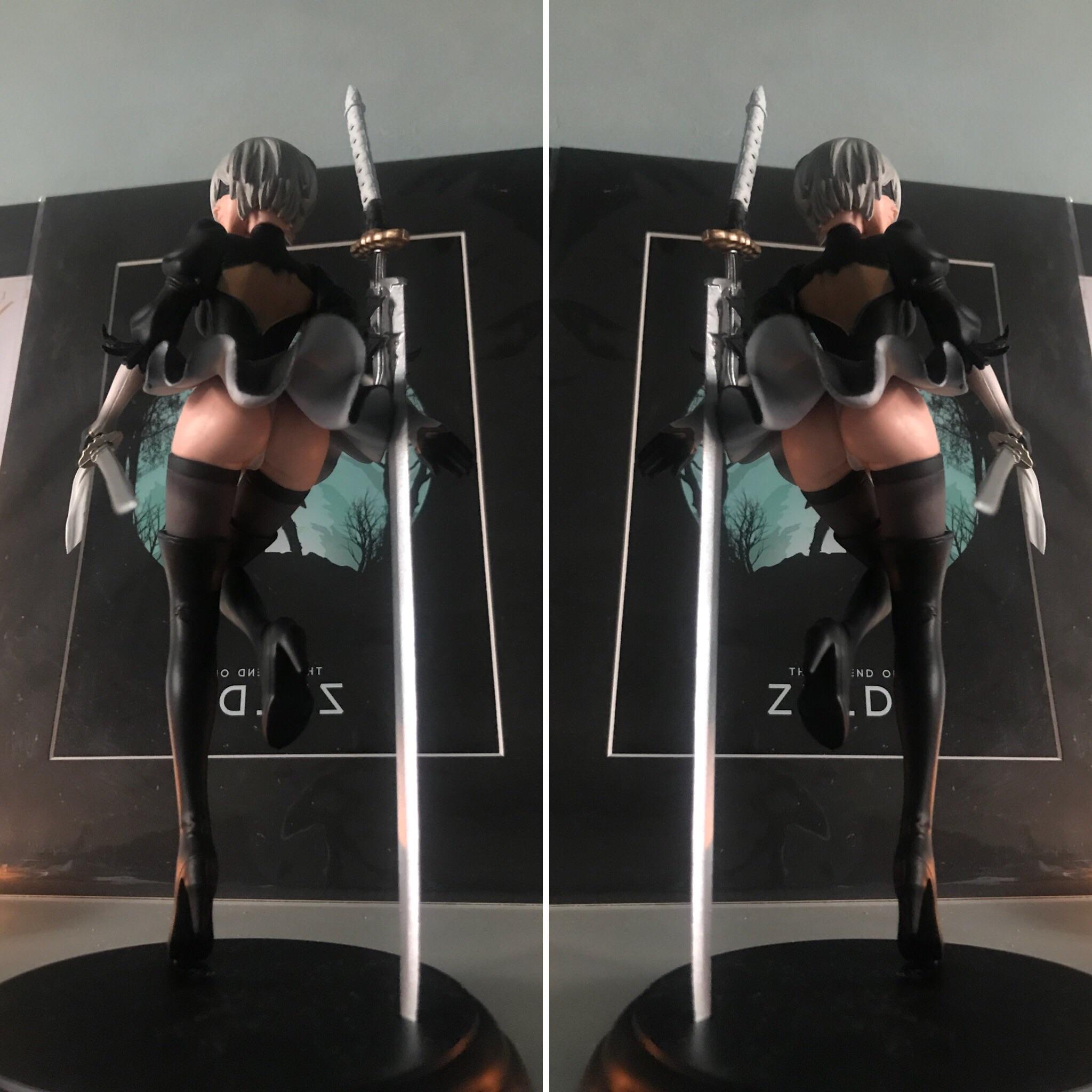 My 2Booty Statue