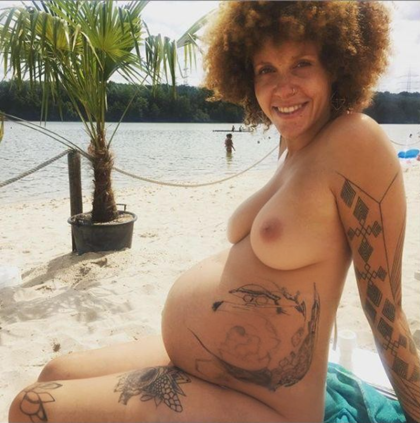 Joy Lee schwanger und nackt
