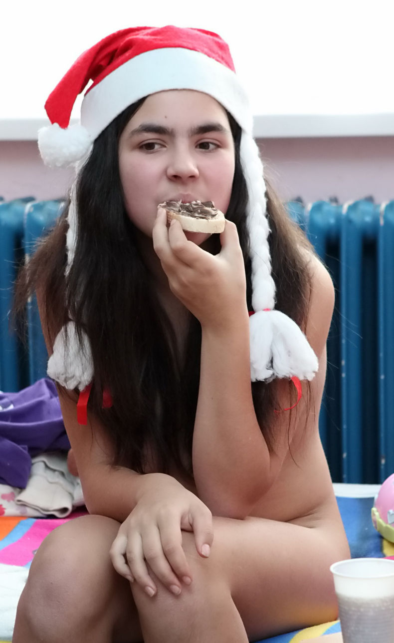 Nudist Teen