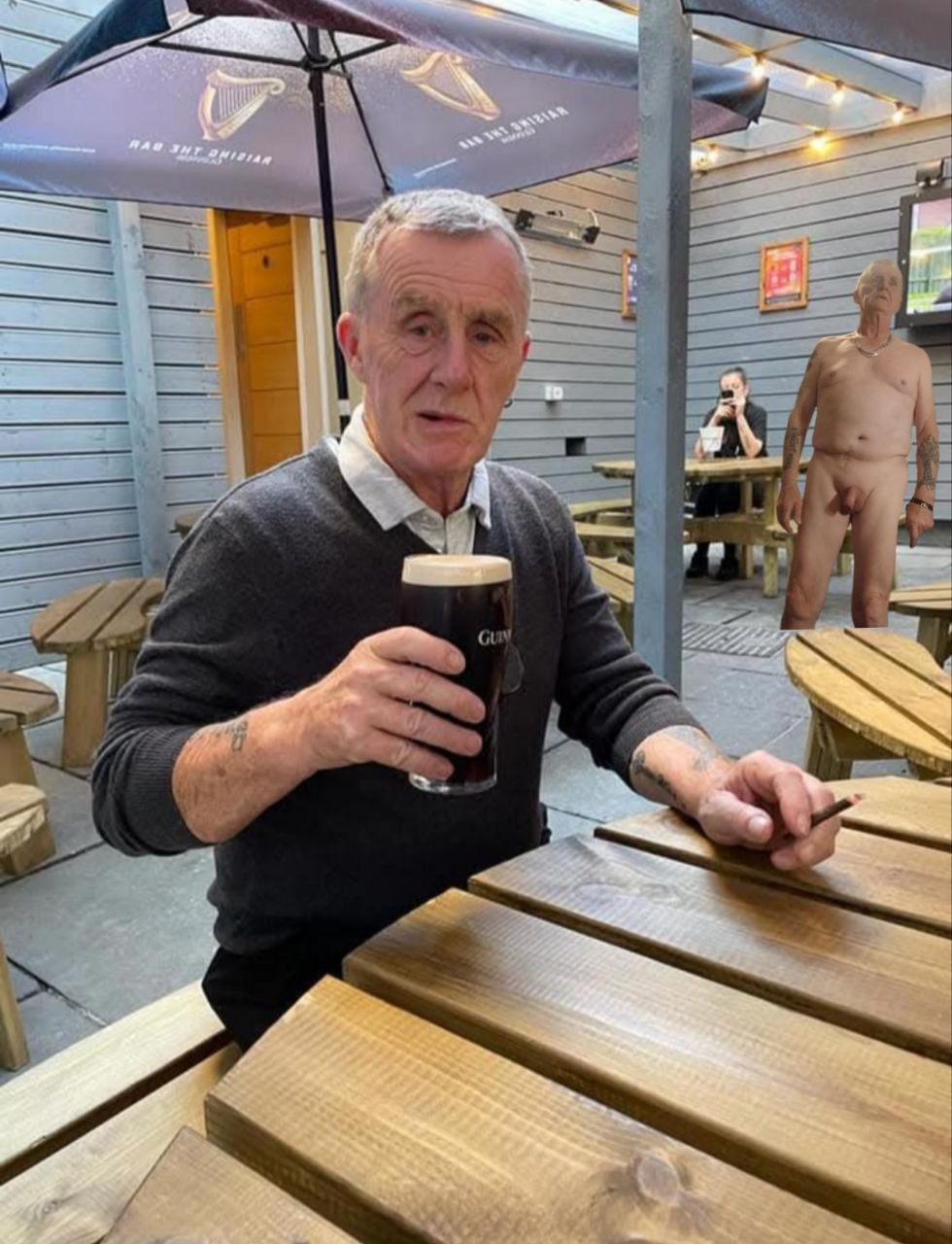 sissy Marc Hirst - Drinking some good UK beer