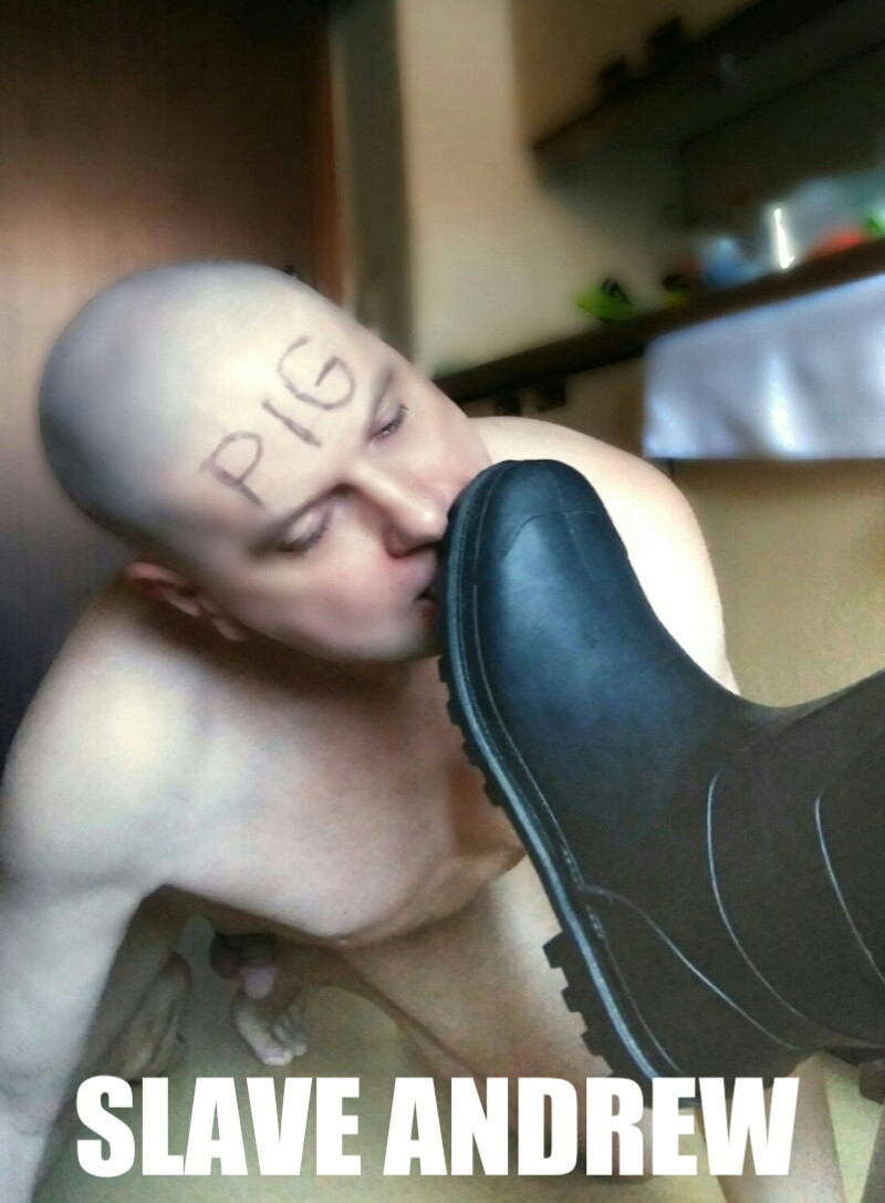 extreme faggot exposed for public humiliation