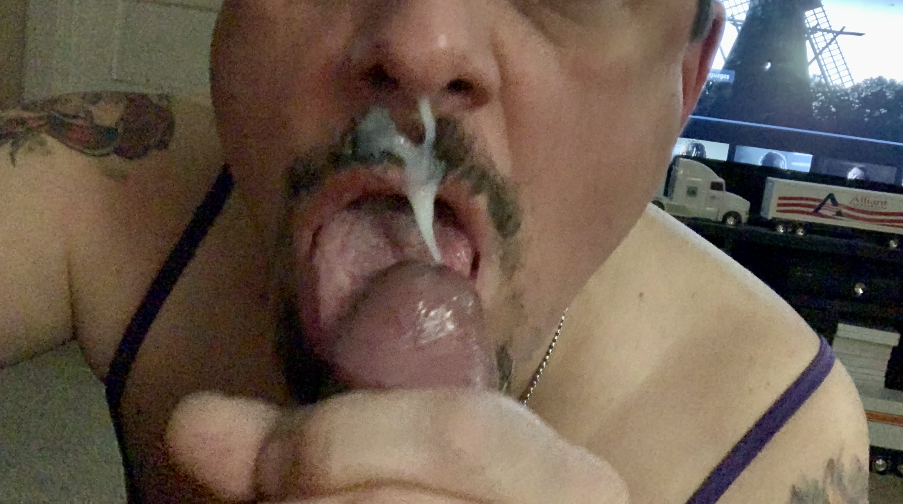 Gay Cumslut
