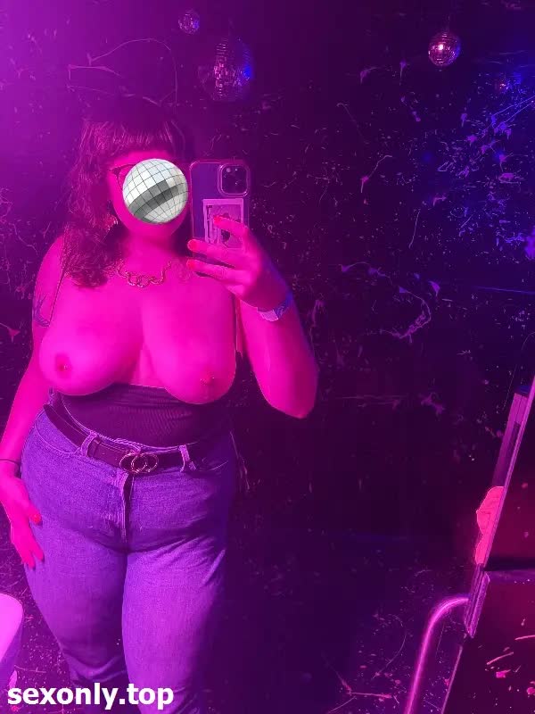 RainbowWolf4207 SnowbunnyLuxx SatanSquirrell