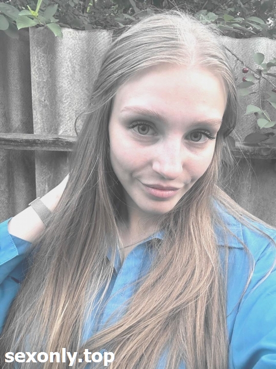 Sam Sunni Red salemslut19