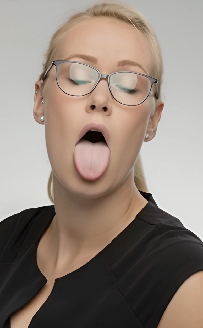 blonde fuck slut Andrea