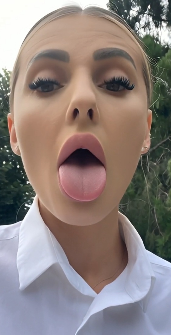 romanian slut Andreea