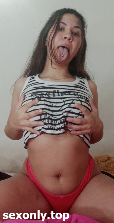 BIGBoobsXXL HotnRed Kinky Maja