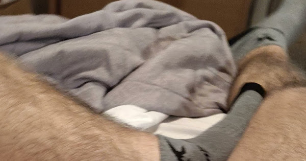 male jacking a tiny dick
