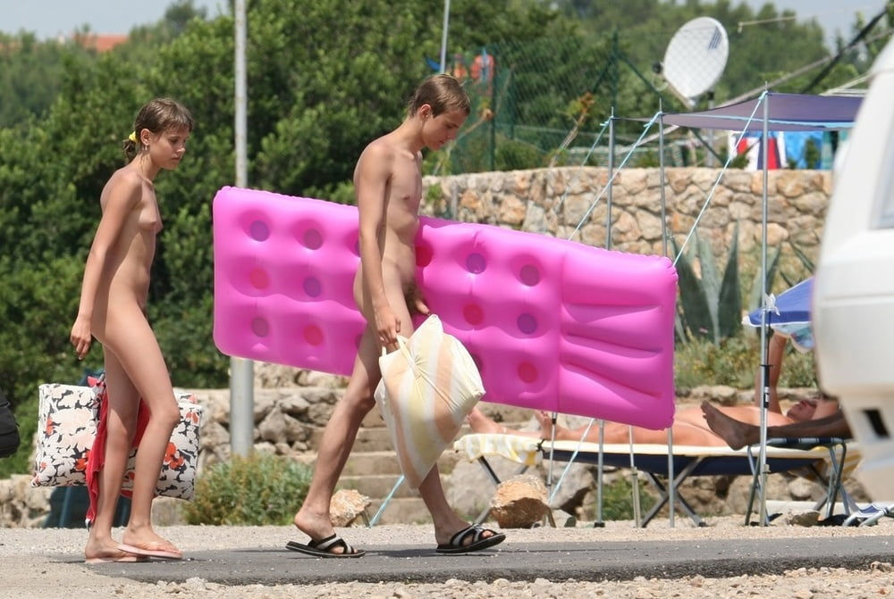 Nudist Teen