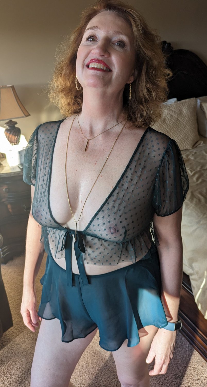 Hotwife Suzi Green Lingerie