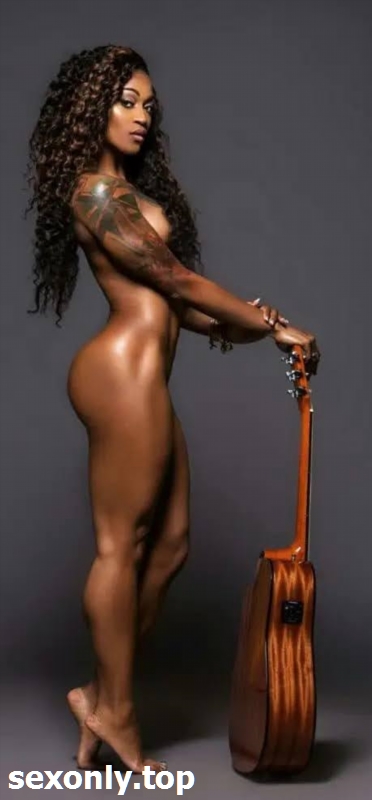 Staceysaranxxx clapmybooty lolasinfernotv