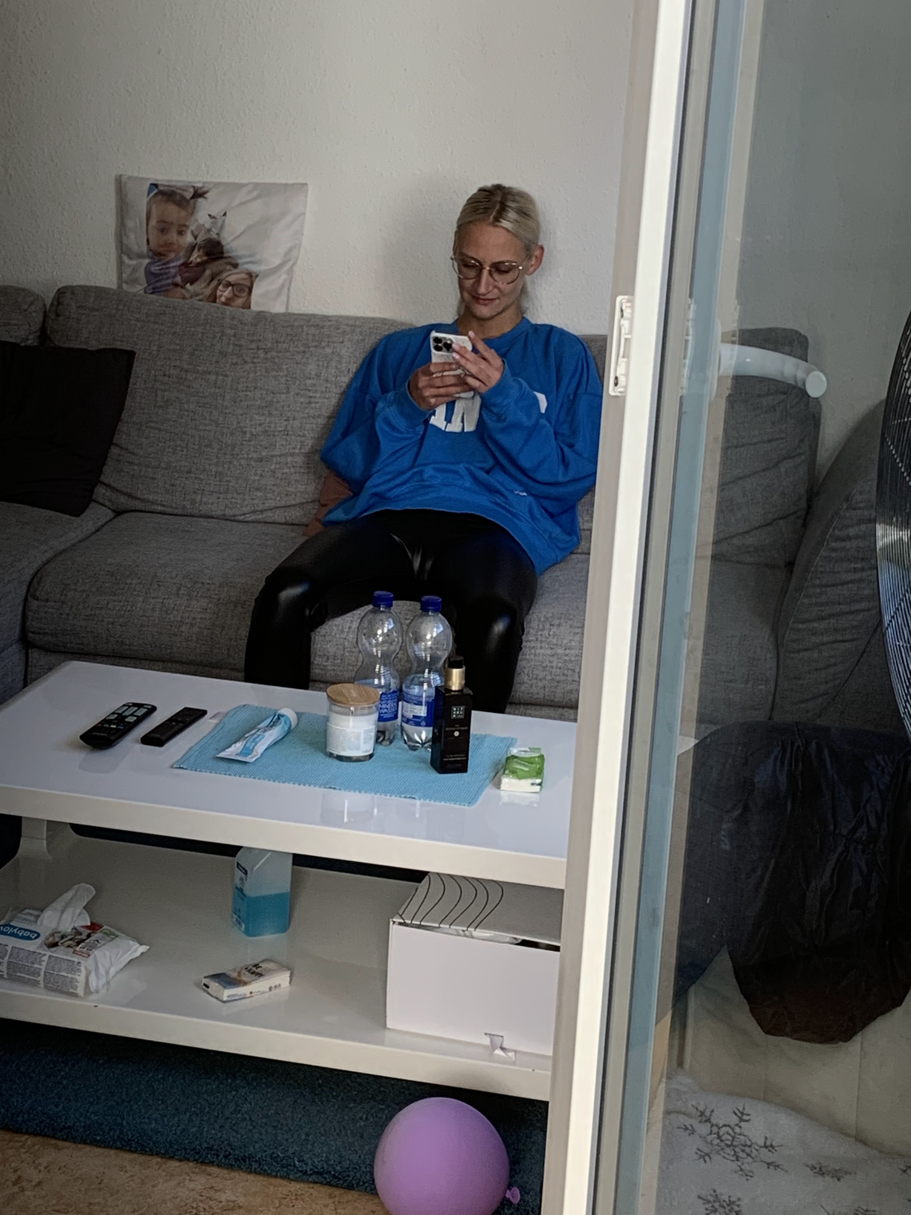 Anna Jennifer Rosenmüller latexleggins Gummifetisch sexdoll Nürnberg Jauerstraße 22 duftet geil