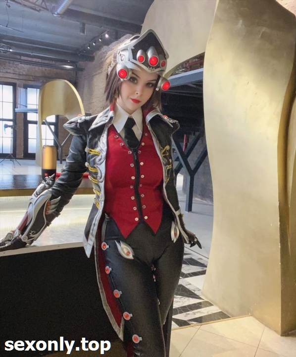 SELENA SKEETSON eva_sirenity crissy montoya