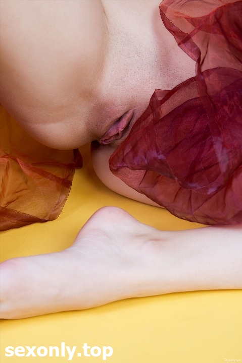 spread twat lenka gaborova XshayXshayX1