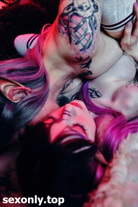 Amanda West LunaxxxStar Loly Cavalli