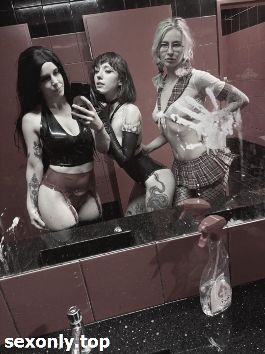 ava_anarchy Sexy blue eyed babe breebby420