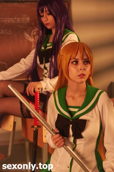 BussinRed Deltoyaa PinaXpress