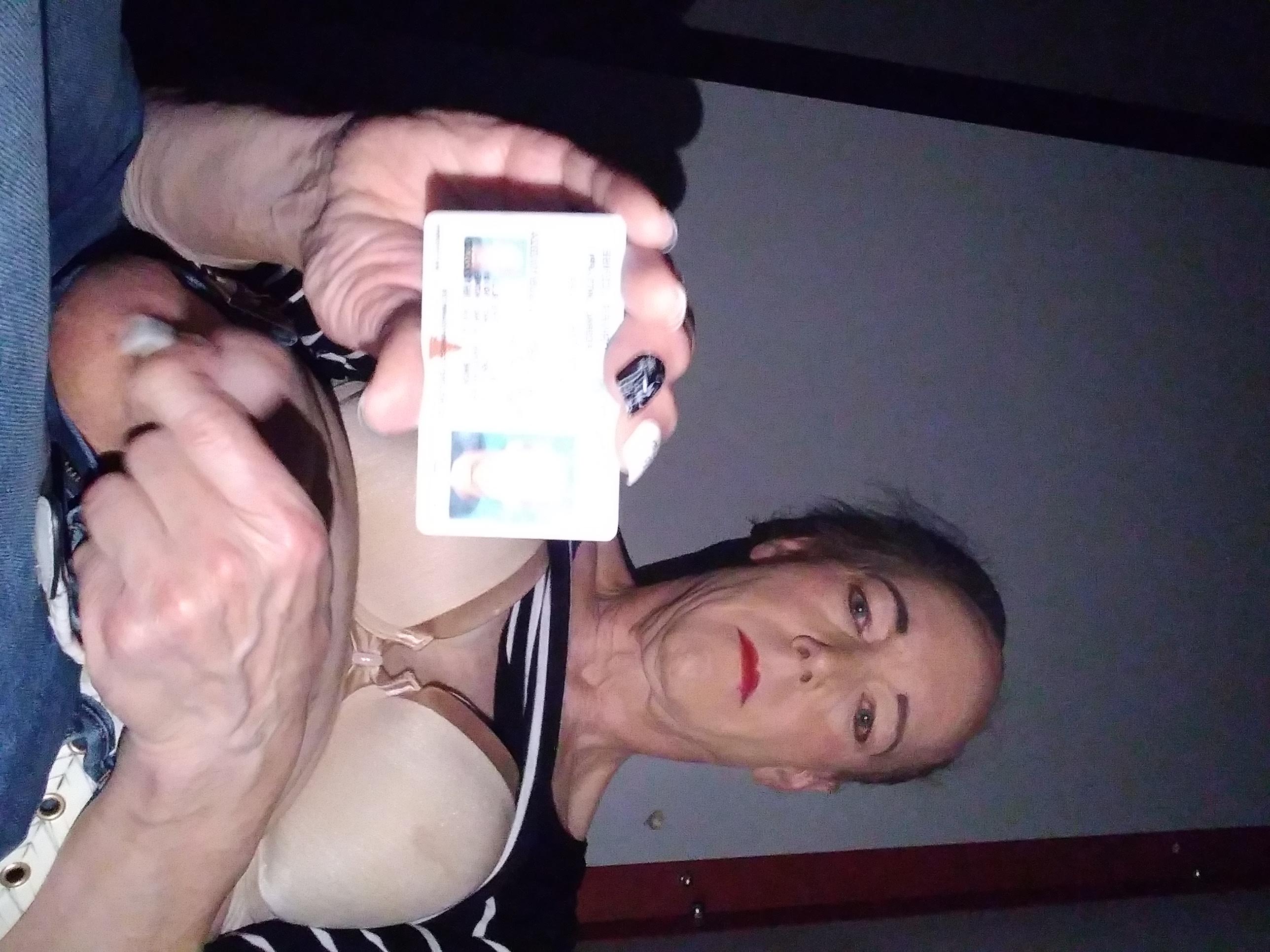 Washington state cocksucker Tara McLovin wigless male Bob Sodergren with drivers license proof      