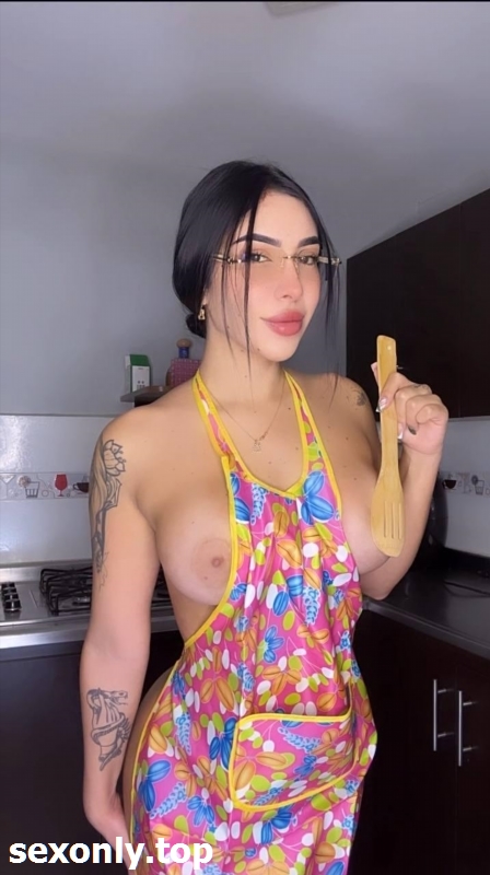 Mariiang RealLeiaLeone LittleSnowNymph