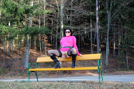 Hot Wife Exposed Pissing 