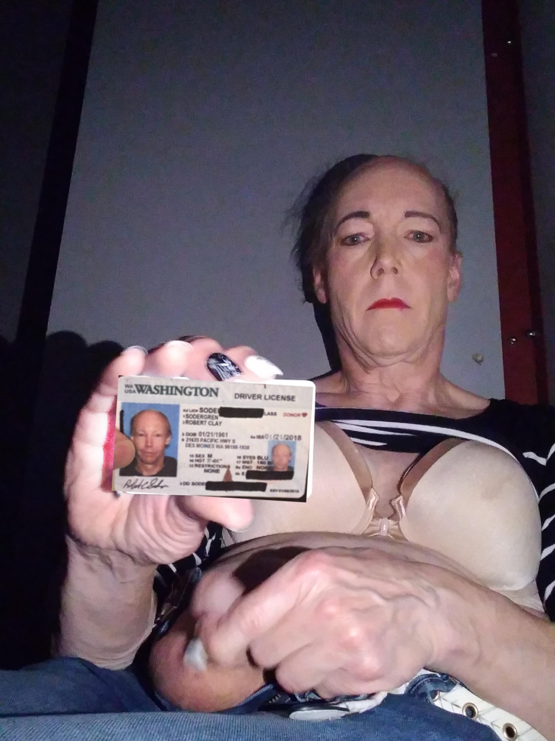 Washington cocksucker Tara McLovin wigless Bob Sodergren with drivers license proof faggot sissy 